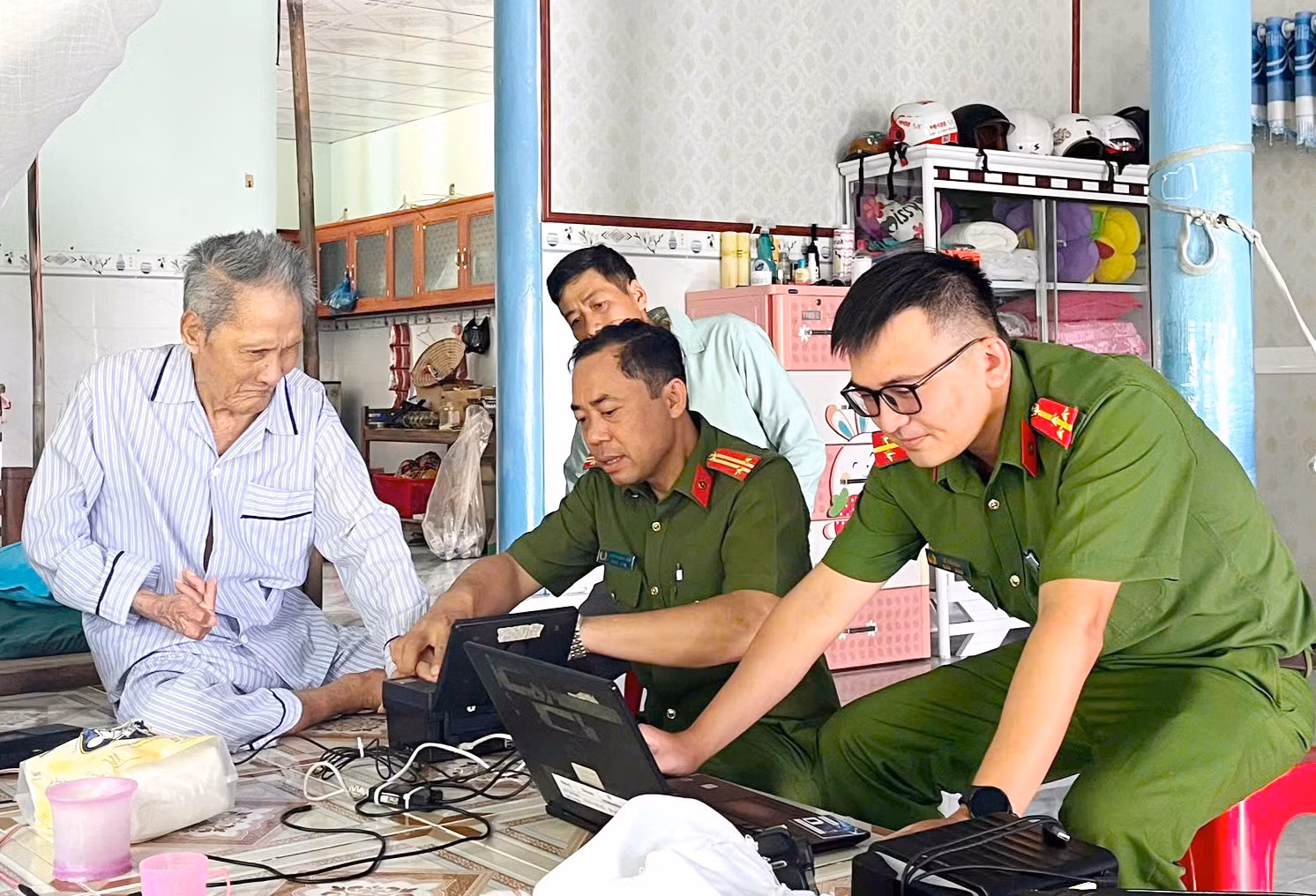 Công an Cà Mau đẩy nhanh tiến độ chuyển đổi số -0