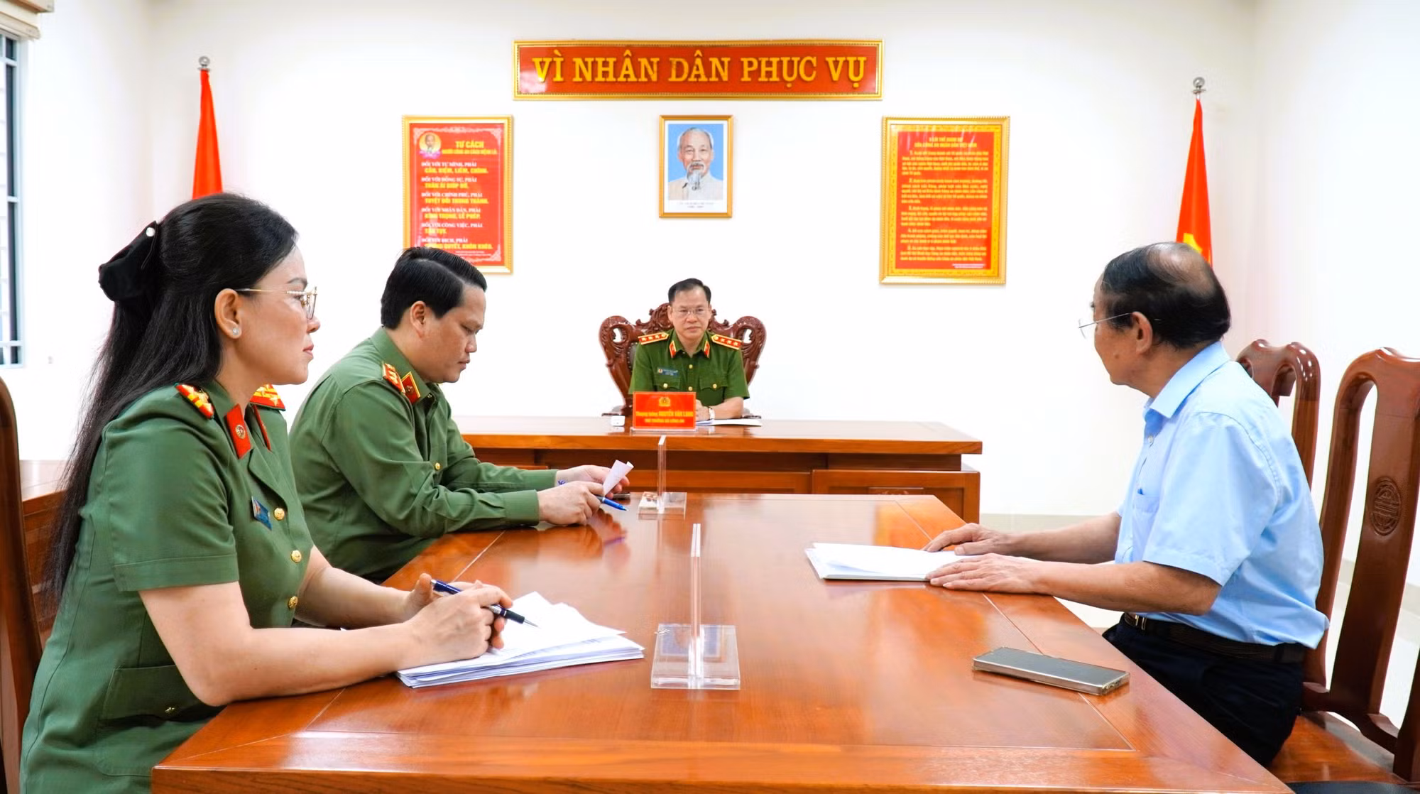 Lãnh đạo Bộ Công an tiếp công dân định kỳ tháng 5/2026 -1