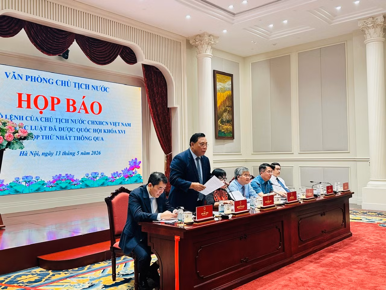 Công bố 9 luật vừa được Quốc hội thông qua -0