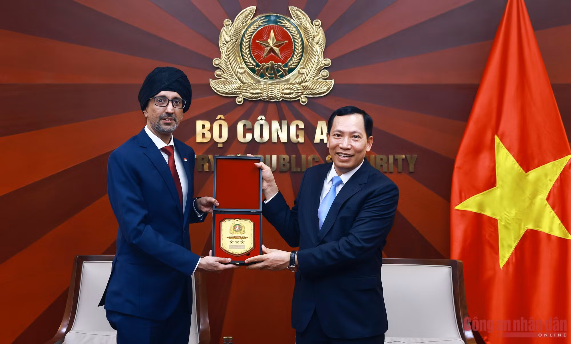 Thúc đẩy hợp tác an ninh, chuyển đổi số giữa Việt Nam và Singapore -0