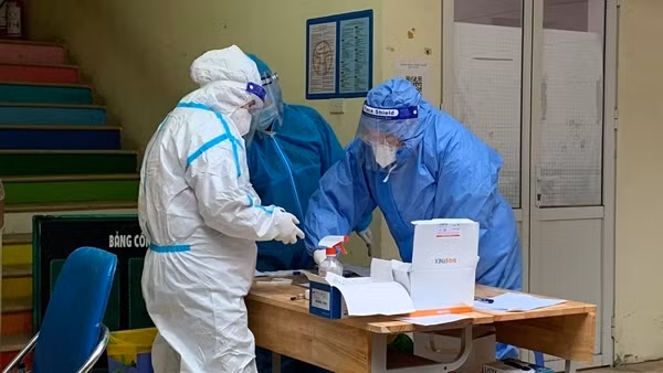Tìm người bị Trung tâm Y tế thị xã Nghi Sơn, Thanh Hoá gộp mẫu xét nghiệm PCR ảnh 3