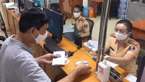 Tạo hành lang pháp lý đủ mạnh về công tác bảo đảm trật tự an toàn giao thông đường bộ ảnh 9