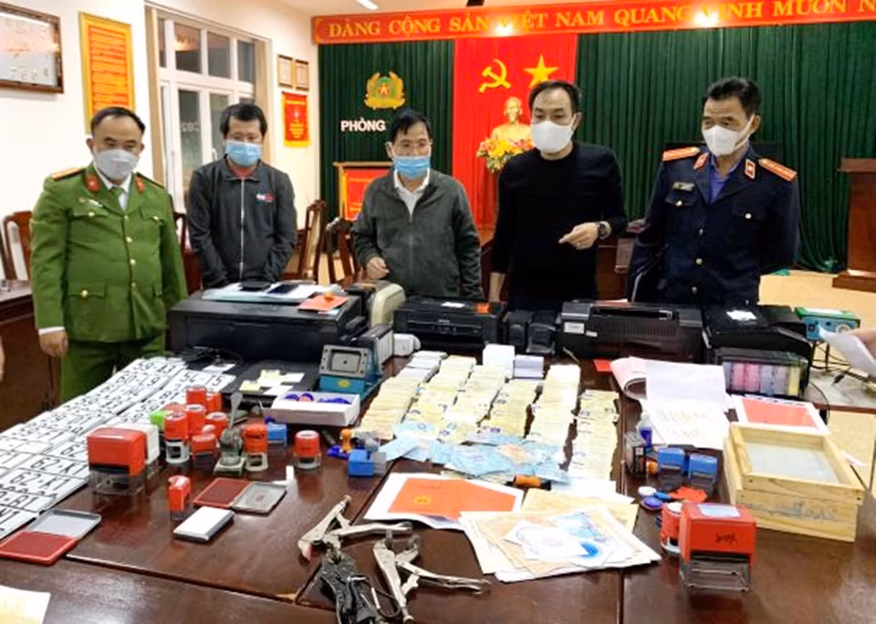 “Lá chắn thép” trên trận tuyến đấu tranh với tội phạm hình sự -0