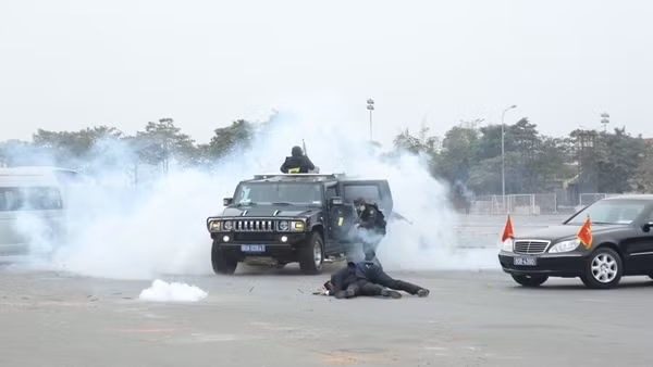 “Quả đấm thép” miền hoa ban trắng ảnh 2