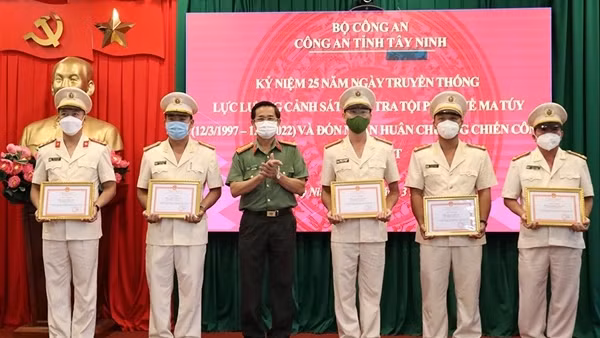 Công an Tây Ninh đấu tranh hiệu quả với tội phạm ảnh 2