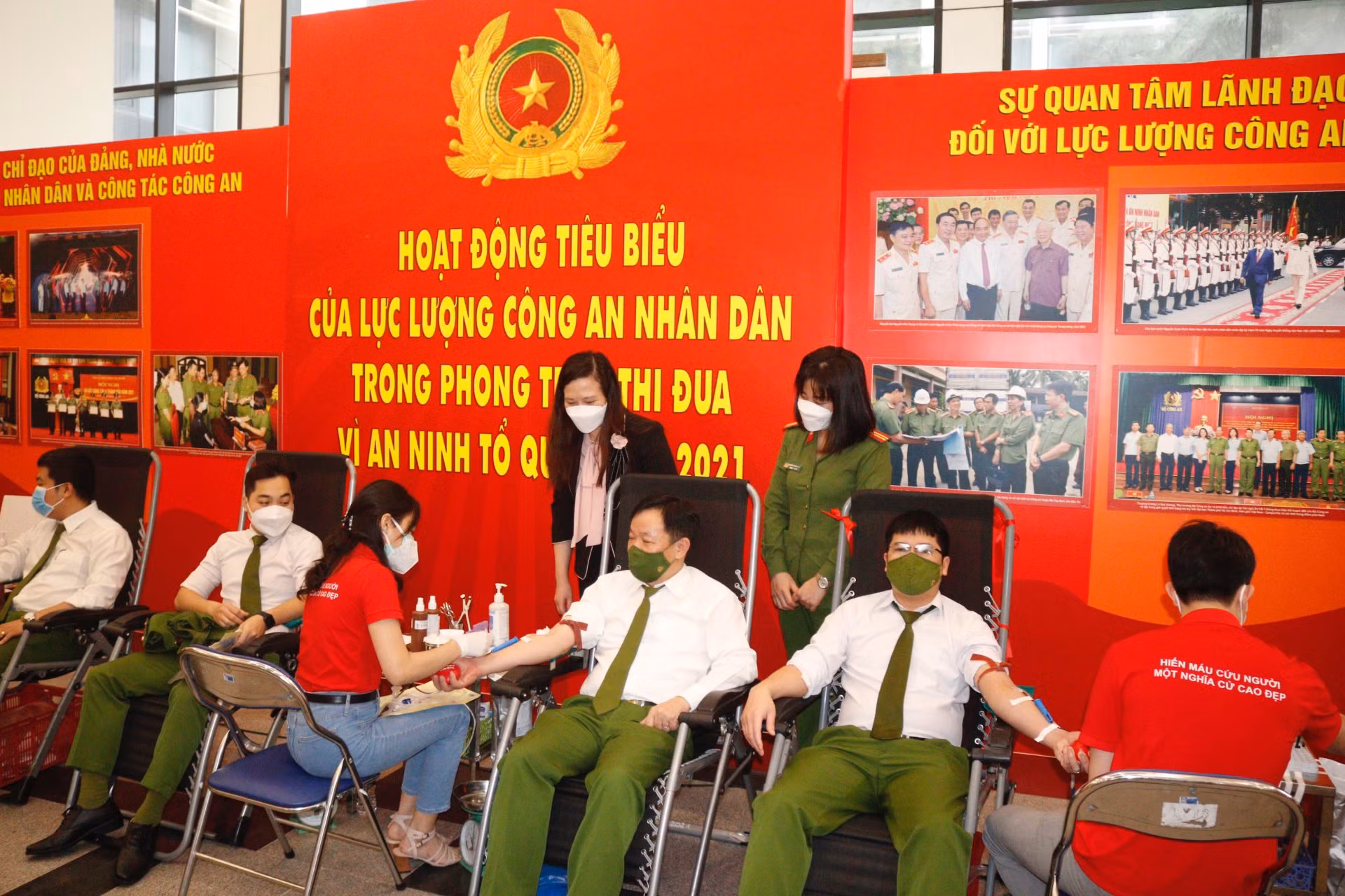 Giọt máu nghĩa tình vì đồng đội thân yêu -0