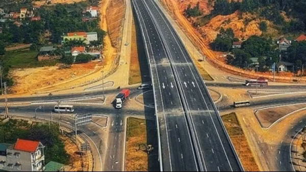 Tháo gỡ vướng mắc ảnh hưởng đến tiến độ Dự án cao tốc Bắc – Nam phía Đông ảnh 3