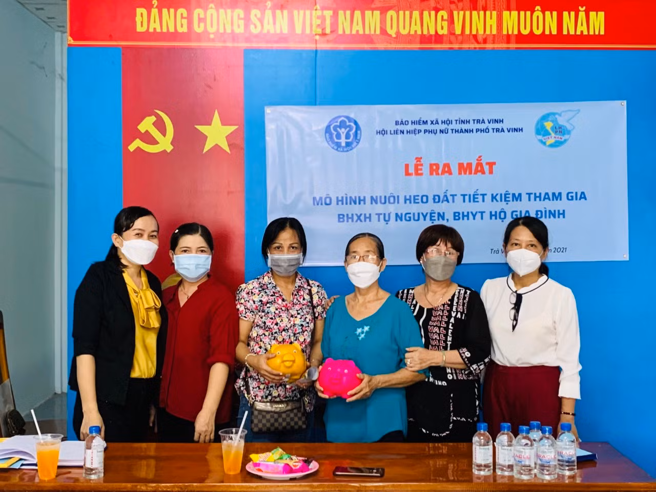 Hiệu quả từ “nuôi heo đất tiết kiệm tham gia bảo hiểm xã hội tự nguyện” ở Trà Vinh -0