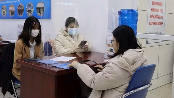 Tuyển dụng lao động đang dần sôi động