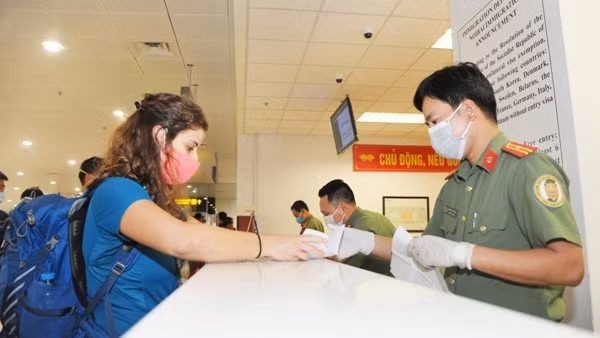 Không xét nghiệm SARS-CoV-2 người nhập cảnh vào Việt Nam ảnh 3