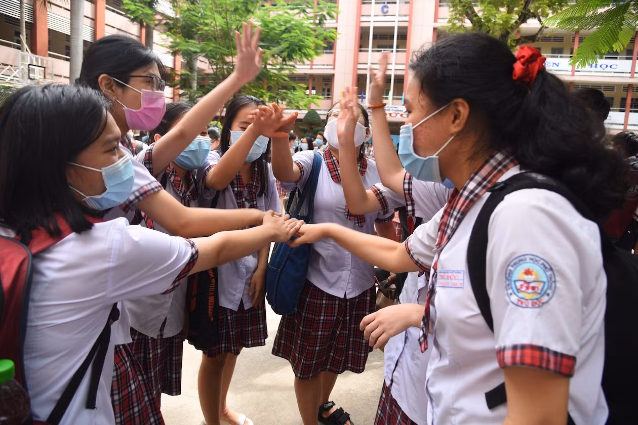 Không vì dịch COVID-19 mà làm xáo trộn kì tuyển sinh đầu cấp -0