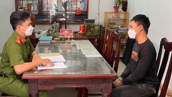 Chủ nợ trở thành kẻ cướp ảnh 3