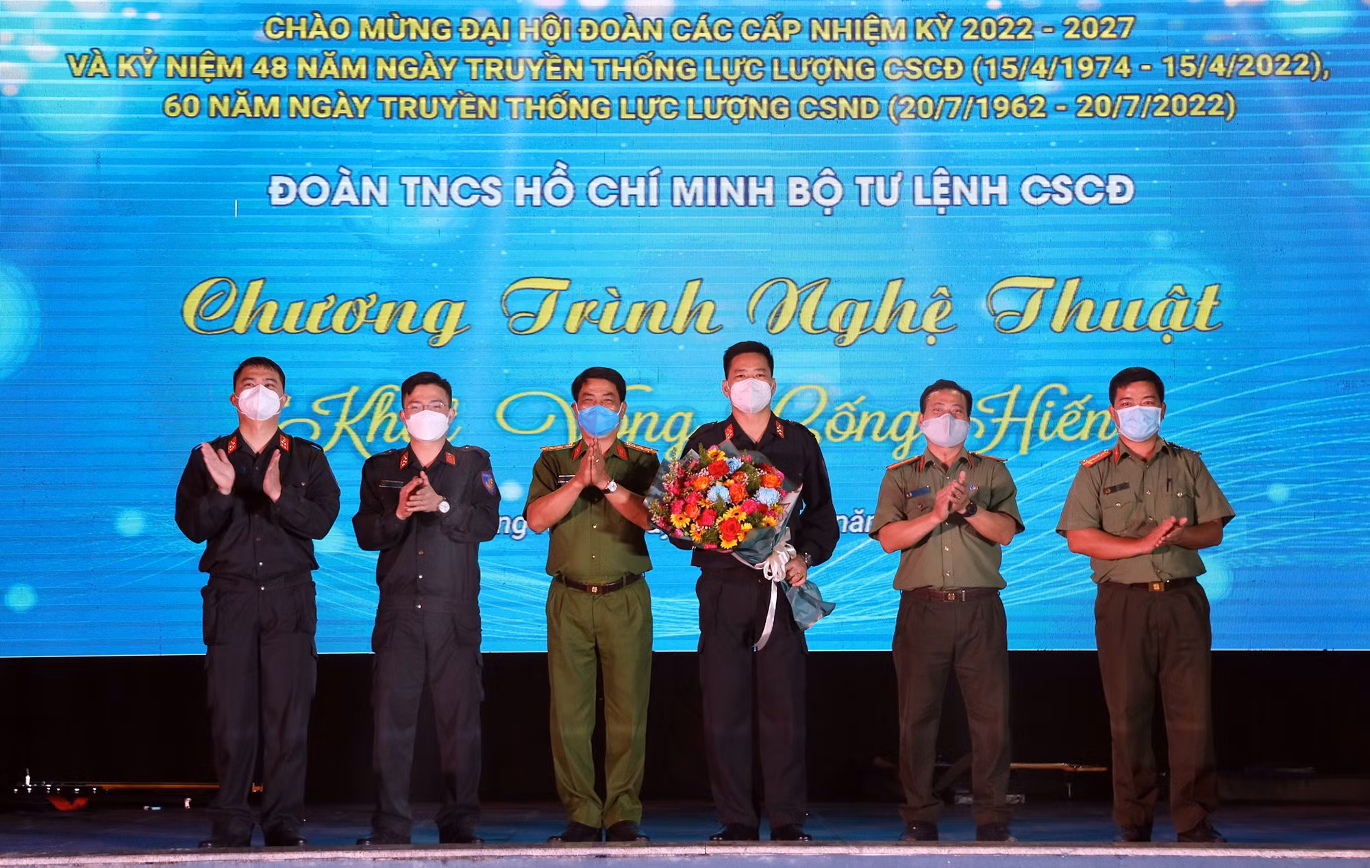 Phát huy vai trò xung kích, tình nguyện của tuổi trẻ Cảnh sát cơ động -0