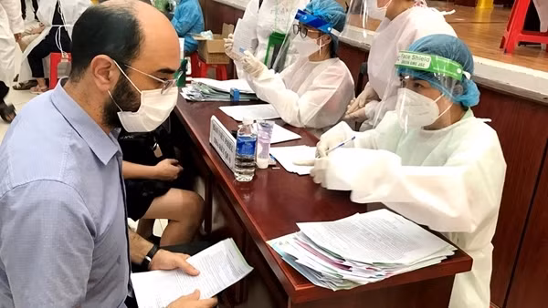 Nhiều trẻ mất tập trung, quên kiến thức do “sương mù não” ảnh 2