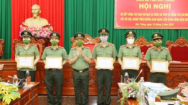 Công an Sóc Trăng tích cực đấu tranh, phản bác các quan điểm sai trái, thù địch