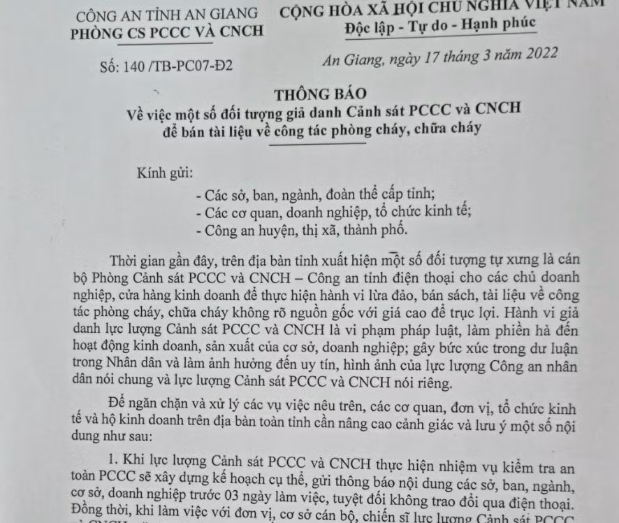 Cảnh giác đối tượng giả danh Cảnh sát PCCC bán tài liệu -0