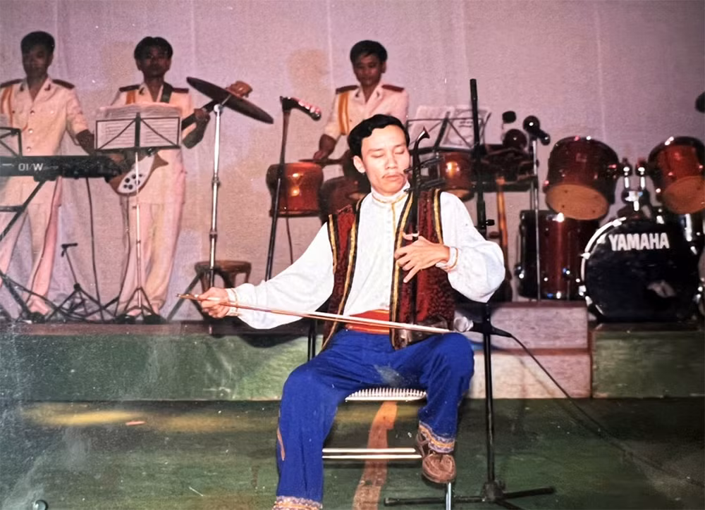 Thượng tá, NSƯT Văn Hà: Phải làm giàu thêm đời sống tinh thần của người chiến sĩ CAND -0