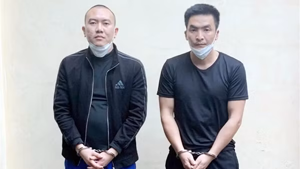 Vào công ty mía đường trộm phụ tùng đem bán sắt vụn