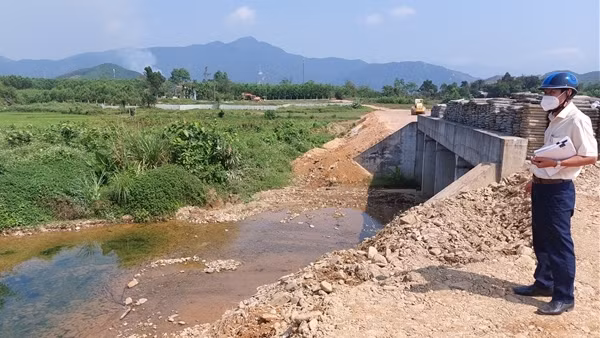 VANH_DAI-1647394196005.jpg