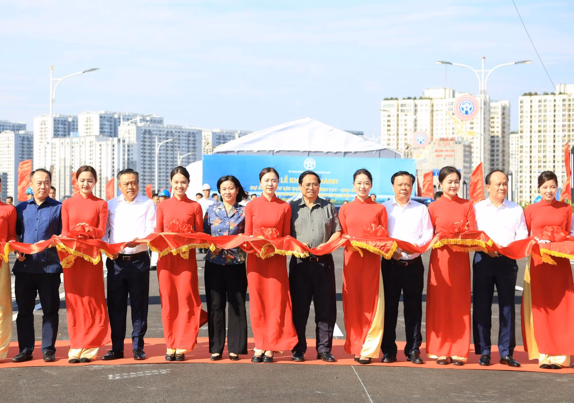 Thủ tướng Chính phủ cắt băng khánh thành Cầu Vĩnh Tuy giai đoạn 2 -0