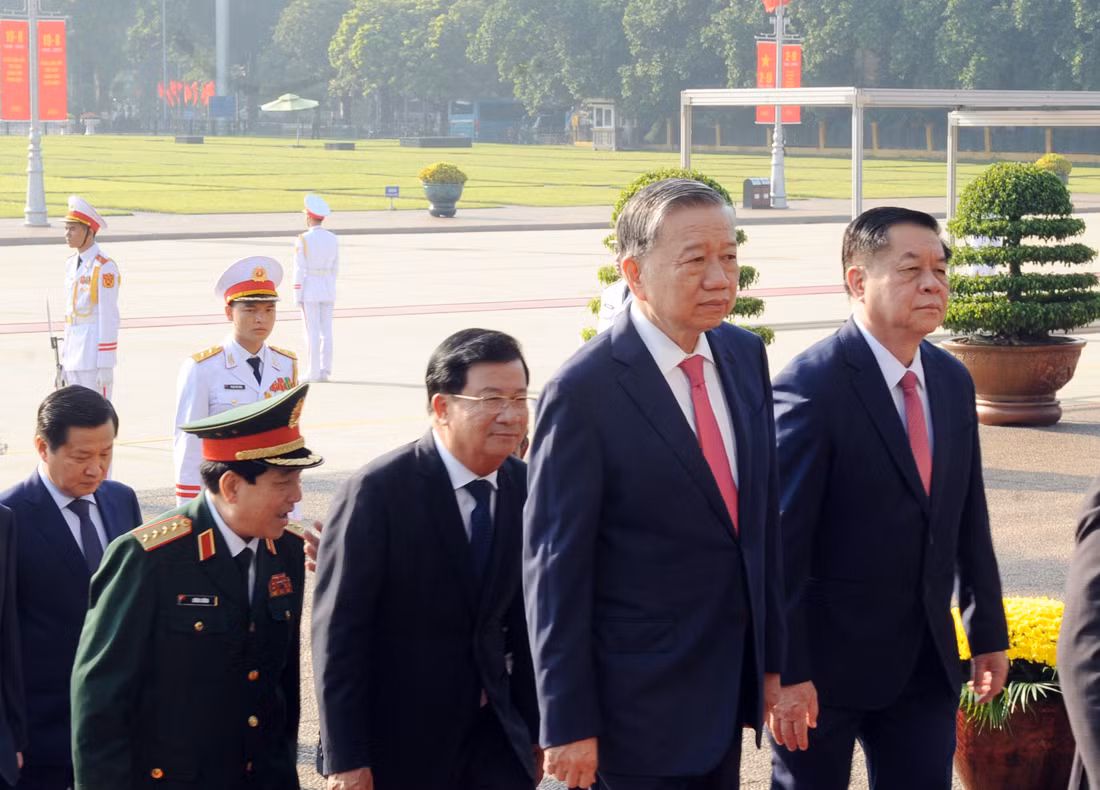 Lãnh đạo Đảng, Nhà nước vào Lăng viếng Chủ tịch Hồ Chí Minh -0