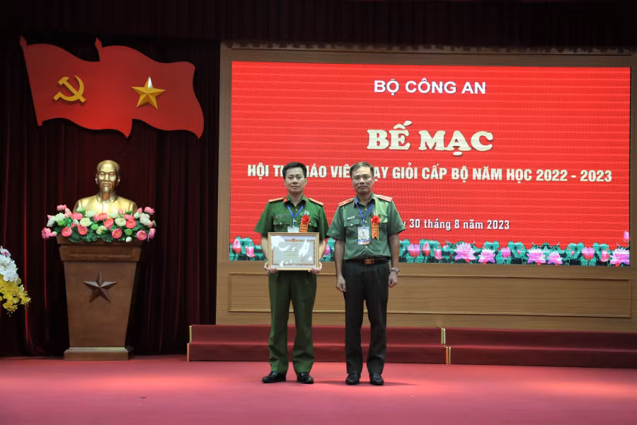 Bế mạc Hội thi giáo viên dạy giỏi cấp Bộ năm học 2022-2023 -0