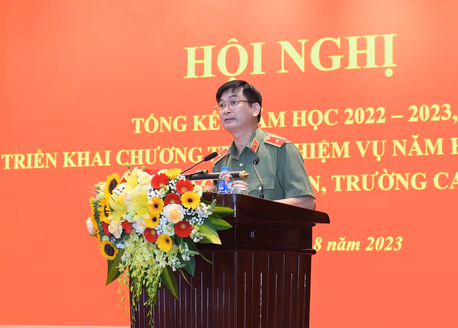 Hội nghị tổng kết -0