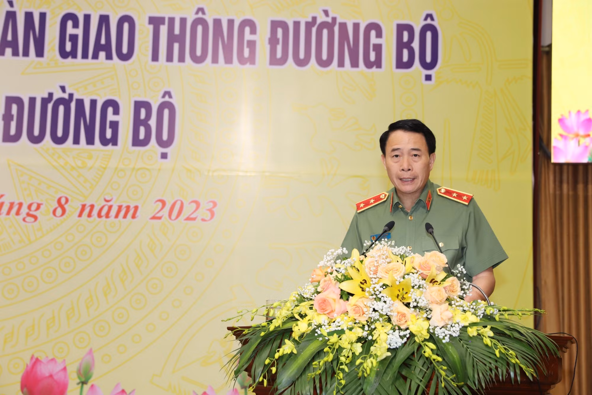 hùng.jpg -0