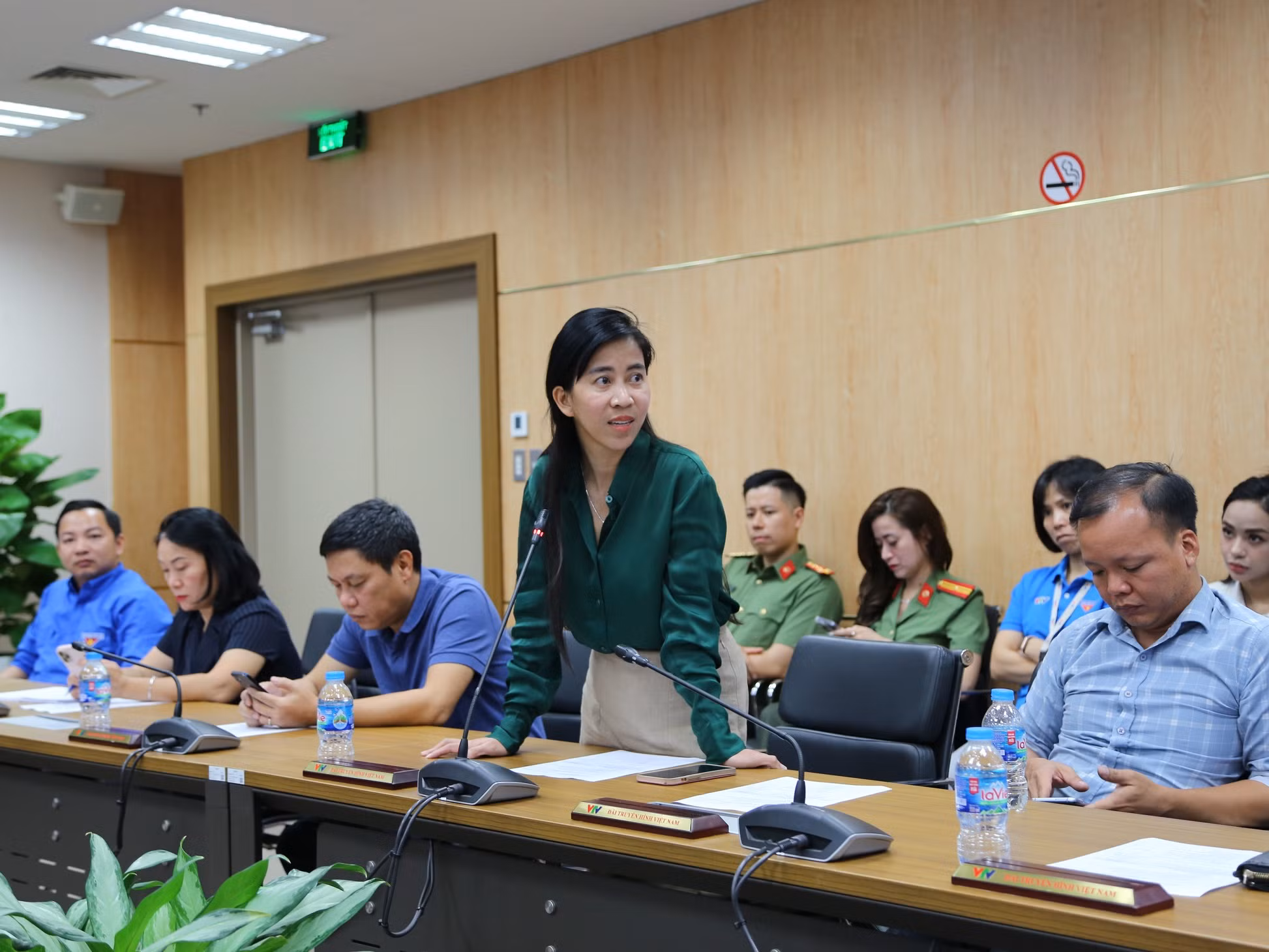 Đảm bảo an toàn cho phóng viên tác nghiệp hiện trường - 1