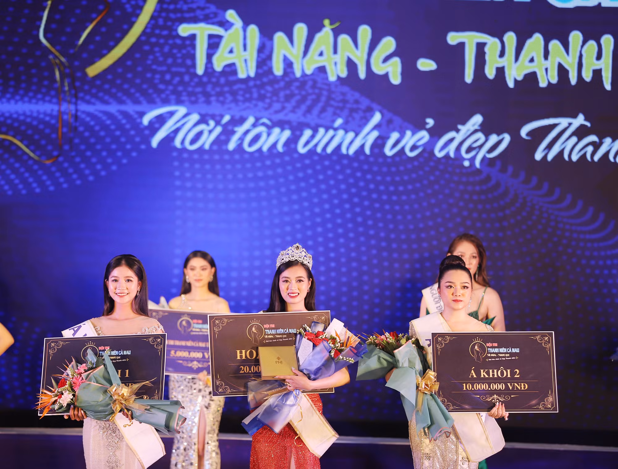 Nữ Công an xã đoạt danh hiệu Hoa khôi “Thanh niên Cà Mau tài năng, thanh lịch” -0