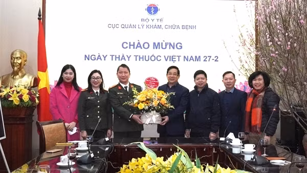Báo CAND chúc mừng Ngày Thầy thuốc Việt Nam