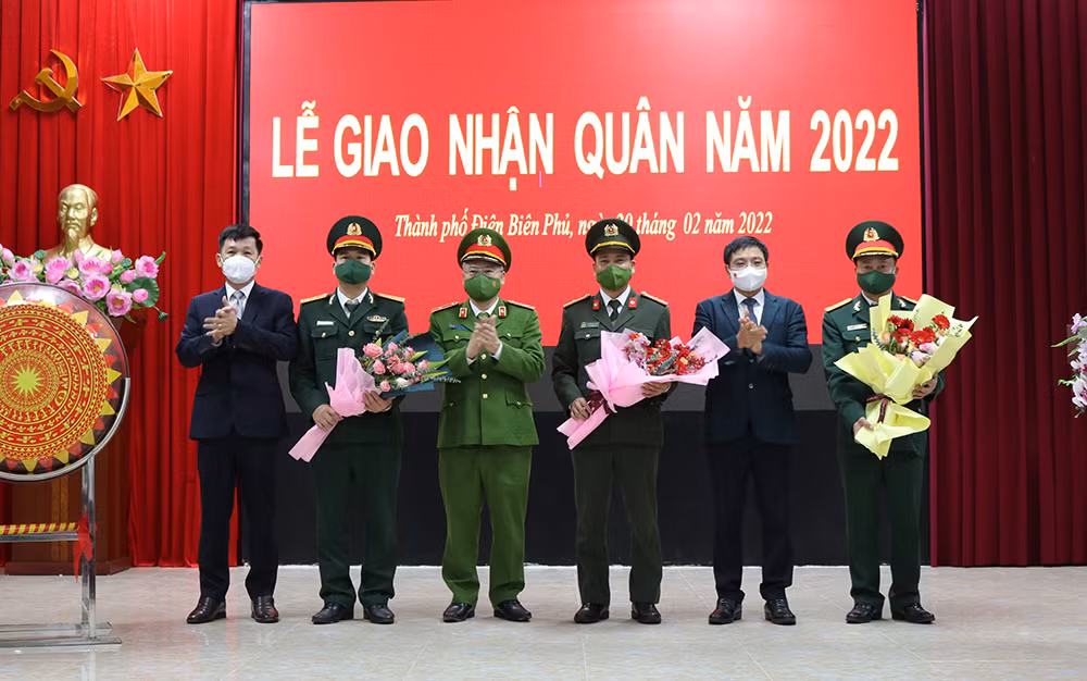 Hơn 1.100 tân binh nhập ngũ năm 2022 -0