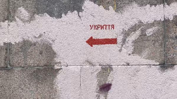 Cán bộ ngoại giao Việt Nam tại Ukraine xuống hầm trú ẩn