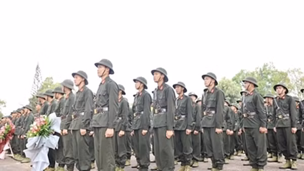 Khai giảng khóa huấn luyện 560 công dân thực hiện nghĩa vụ tham gia CAND ảnh 2