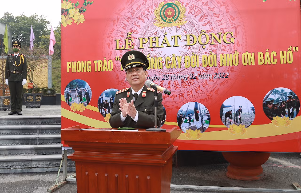 Trường Cao đẳng ANND I phấn đấu chỉ tiêu trồng mới cây xanh năm sau cao hơn năm trước -0