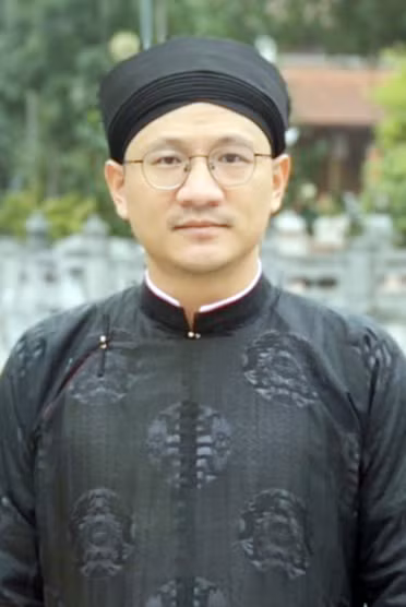 Hầu đồng - nét đẹp văn hóa bị biến tướng -0
