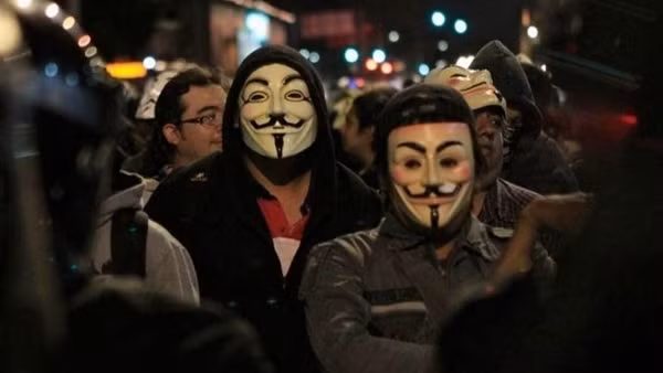 Nhóm hacker Anonymous tấn công mạng nước Nga