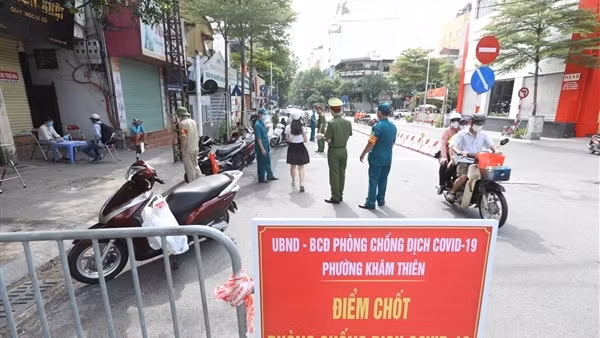 Hà Nội có thể đạt đỉnh dịch trong nửa tháng tới ảnh 3