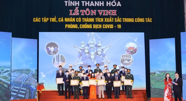 Tôn vinh 272 tập thể, cá nhân trong công tác phòng, chống Covid-19 -0