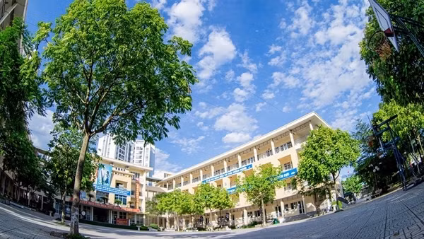 Giáo viên bị trừ điểm thi đua khi trở thành F0, Bộ Giáo dục và Đào tạo nói gì? ảnh 2