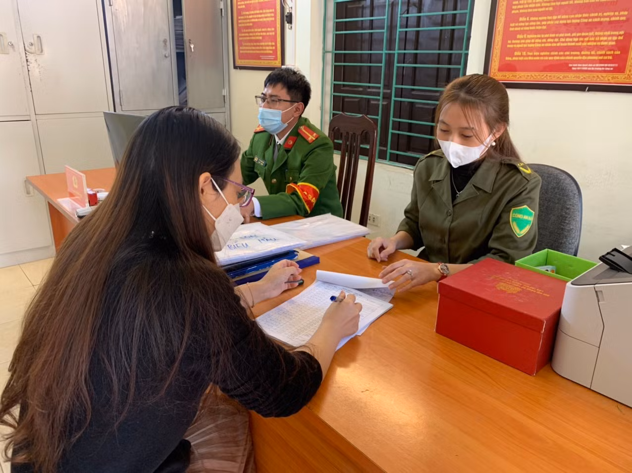Chuyện không nhỏ ở xã nhỏ -0
