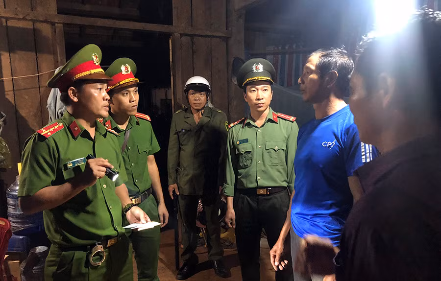 Giữ vững an ninh, trật tự ngay từ sớm, từ xa, từ địa bàn cơ sở -0