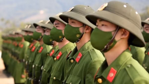 Khai giảng khóa huấn luyện tân binh CAND