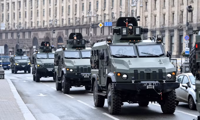 Tổng thống Ukraine thất vọng với phương Tây -0