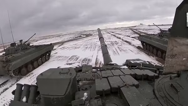 Donetsk và Lugansk bắn pháo hoa mừng Nga công nhận độc lập ảnh 2