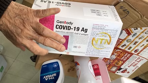 Không để “loạn” giá kit test khi F0 cộng đồng tăng cao ảnh 5