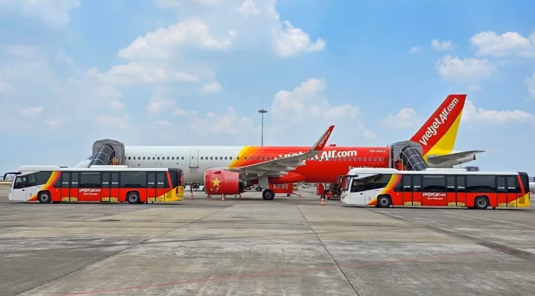 Chuyển giao thành công hoạt động khai thác dịch vụ mặt đất tại sân bay Tân Sơn Nhất -2