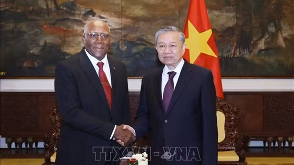 Tổng Bí thư Tô Lâm hội kiến Ủy viên Bộ Chính trị, Phó Chủ tịch nước Cuba