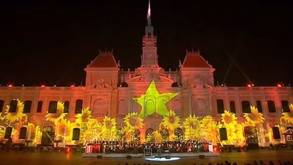 TP Hồ Chí Minh rộn ràng sắc màu nghệ thuật mừng Lễ 30/4