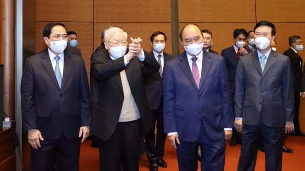 Xây dựng đội ngũ cán bộ Ngoại giao trung thành tuyệt đối với lý tưởng của Đảng, với lợi ích của dân tộc ảnh 5